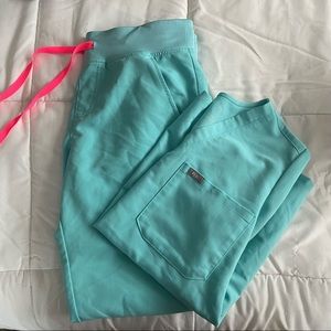 FIGS Limited Edition Neon Blue Set